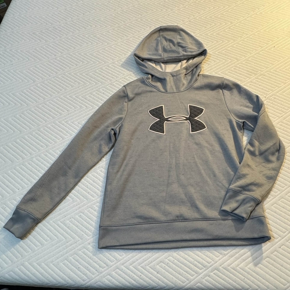 Under Armour Gray Hoodie Pink Quilted Logo Women's Medium M Hooded Sweatshirt